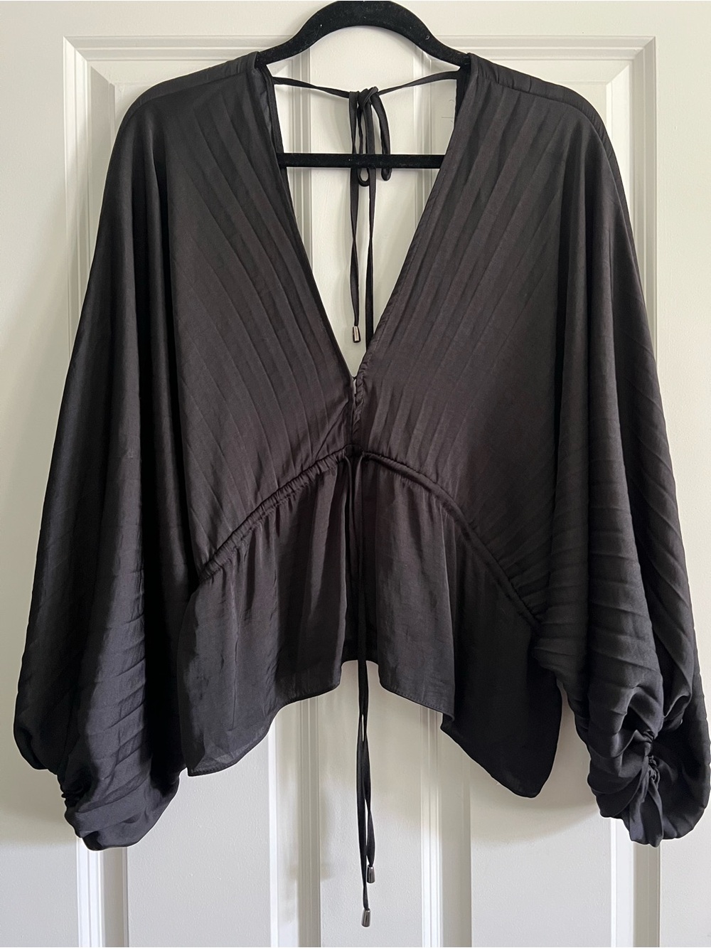 Free People Black V-Neck Tie-Back Batwing Blouse
